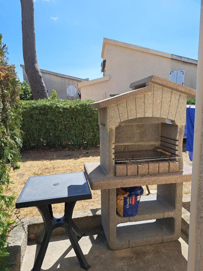 Mini Villa Jardin 50 M Plage Borgo  Extérieur photo